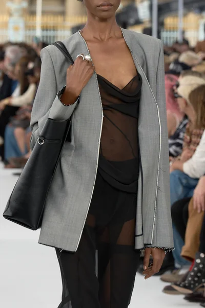 Look 109